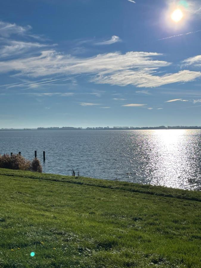 למר Nieuwe Beachbungalow Aan Ijsselmeer 39 24 Four Seasons מראה חיצוני תמונה